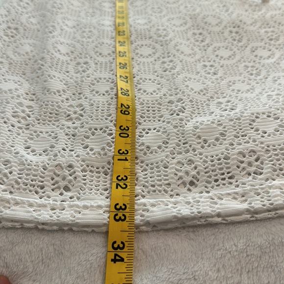 Islander Cover-up - Picture 5 of 7